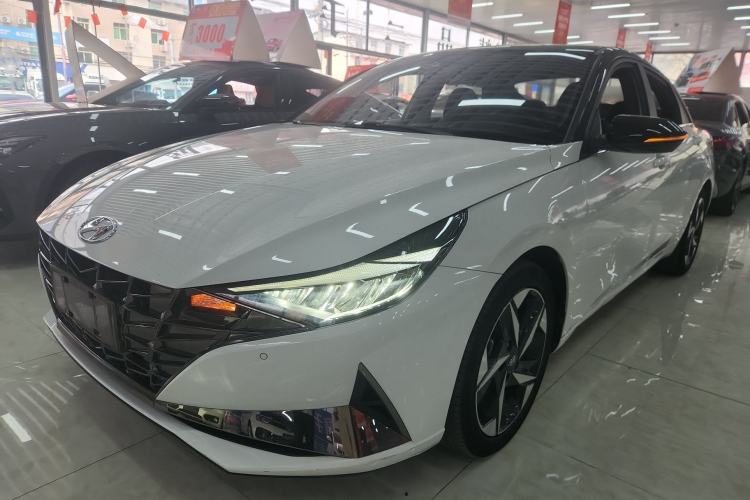 Used Hyundai Elantra 2022 240TGDi DCT LUX Prestige Edition