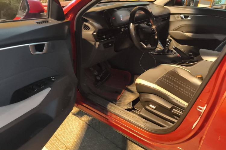 Used Baojun RC-6 2019 1.5T Manual 24-Hour Online Luxury Version
