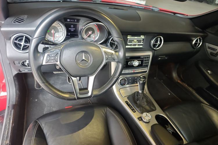 Used Mercedes-Benz SLK-Class 2011 SLK 200 Fashion Model