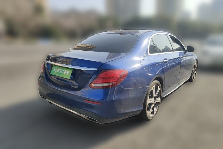 Used Mercedes-Benz E-Class 2016 E 300 L Sporty and Stylish Model
