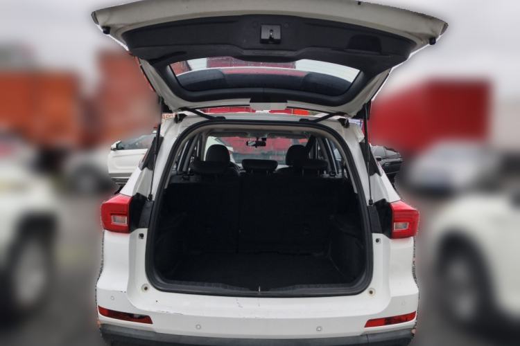 Used Haval M6 2019 1.5T DCT Two-Wheel Drive Elite Version China VI Standard Trunk