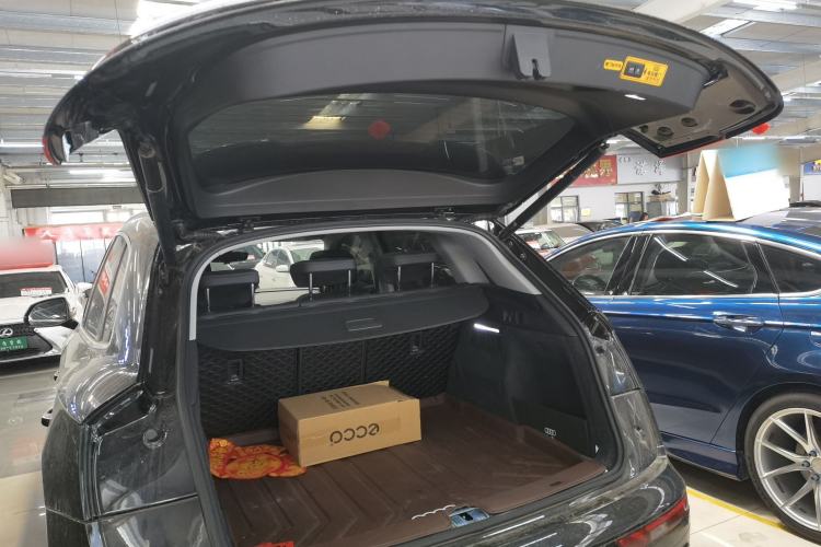 Used Audi Q5L 2022 Updated 40T Luxury Dynamic Edition Trunk