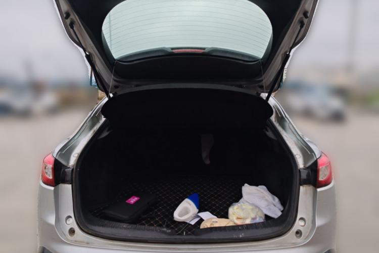 Used Mazda CX-4 2018 2.0L Automatic Two-Wheel Drive Blue Sky Dynamic Version China V Standard
