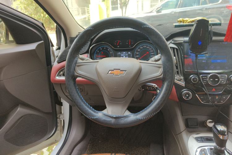 Used Chevrolet Cruze 2016 1.5L Automatic Stylish Sunroof Version
