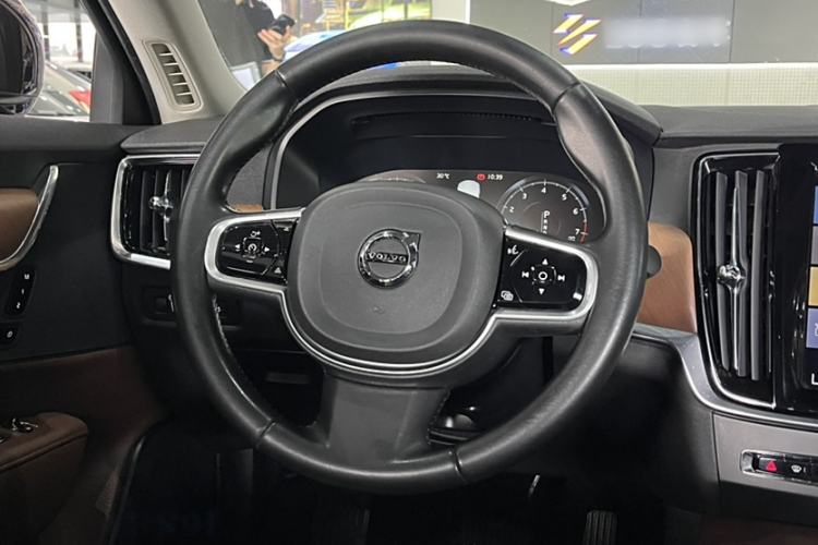 Used Volvo S90 2017 T5 Smart Luxury Edition
