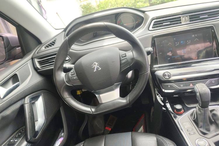 Used Peugeot 308 2016 350THP Automatic Prestige Edition Steering Wheel