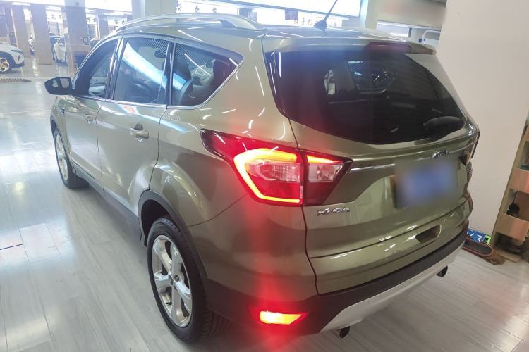 Used Ford Kuga 2017 EcoBoost 180 Two-Wheel-Drive Platinum Edition