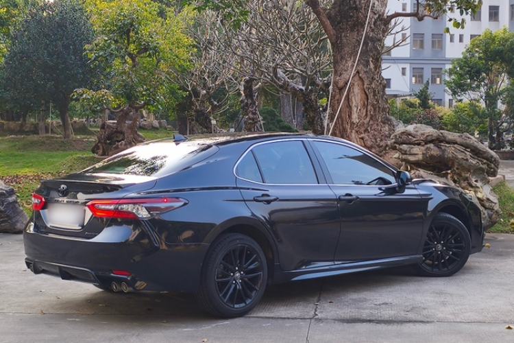 Used Toyota Camry 2022 2.5S Knight Edition
