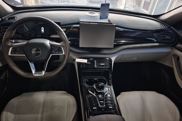 Used BYD Qin PLUS 2024 HONOR Edition DM-i 55KM Leading Model