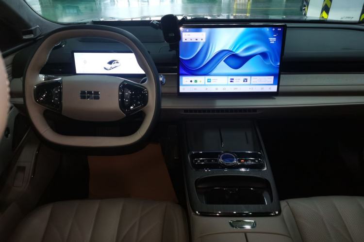 Used Geely Galaxy 8 2025 130km EM-i Flagship Edition Center Console