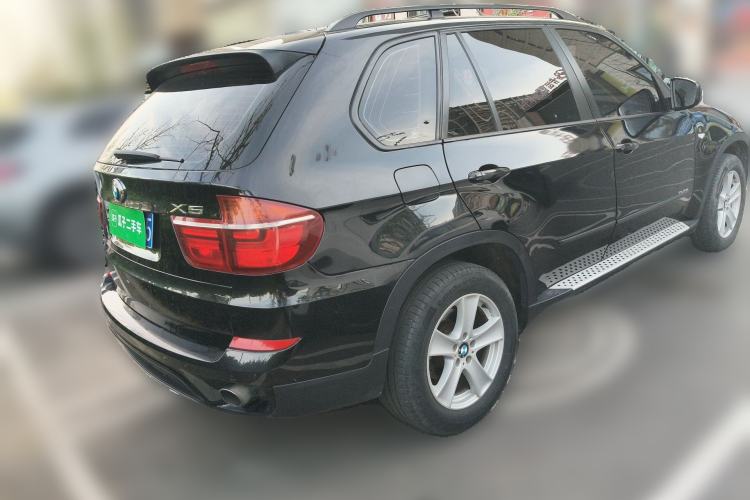 Used BMW X5 2013 xDrive35i Leading Model Rear Right 45 Deg