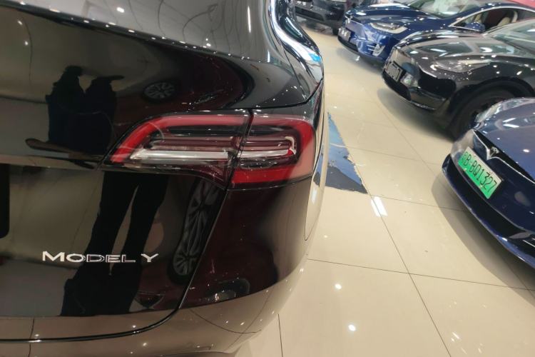 Used Tesla Model Y 2023 Rear-Wheel-Drive Version Right Rear Taillight