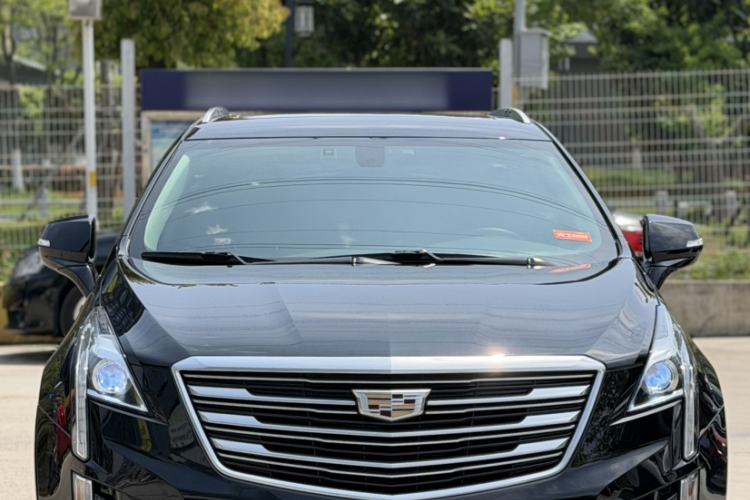 Used Cadillac XT5 2018 25T Luxury Model Exterior 6