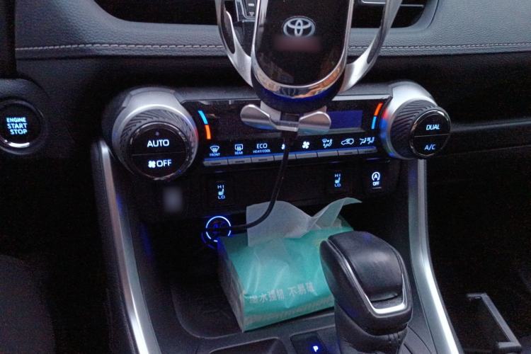 Used Toyota RAV4 2021 2.0L CVT Two-Wheel Drive Fashion PLUS Edition