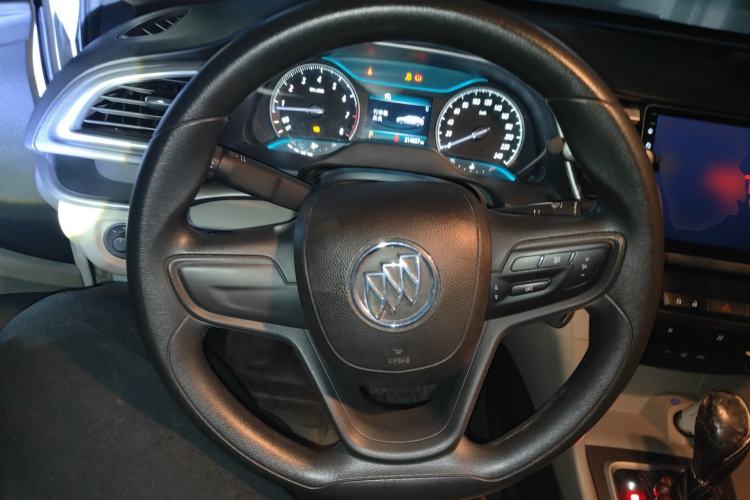 Used Buick GT 2015 15N Automatic Elite Version Steering Wheel