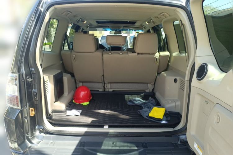 Used Mitsubishi Pajero 