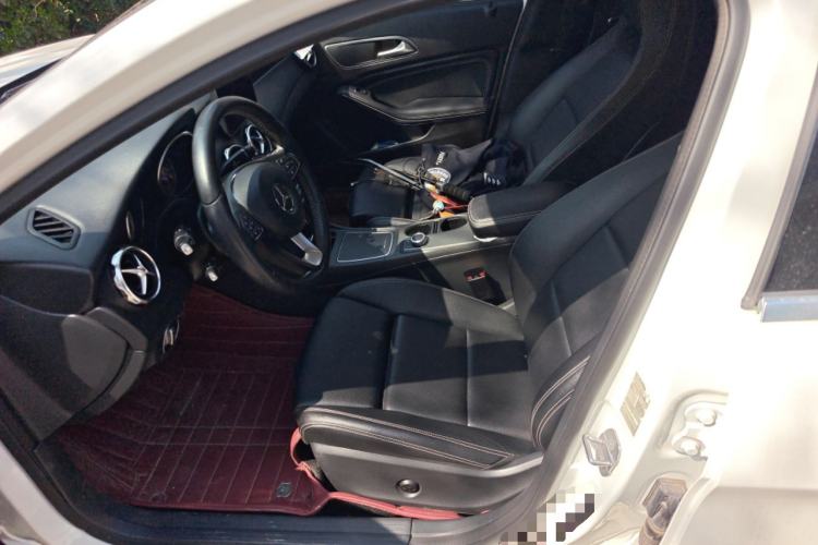 Used Mercedes-Benz GLA 2018 GLA 200 Sport Edition Left Front Seat