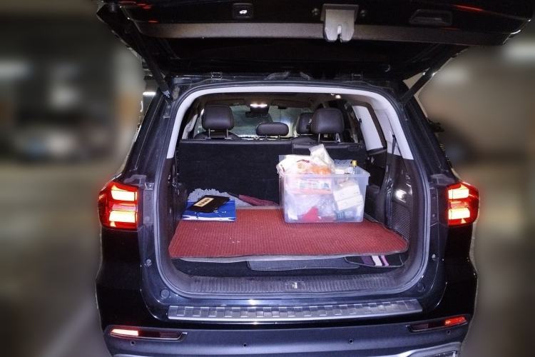 Used Roewe RX8 2018 30T Smart Connectivity All-Wheel Drive Supreme Edition
