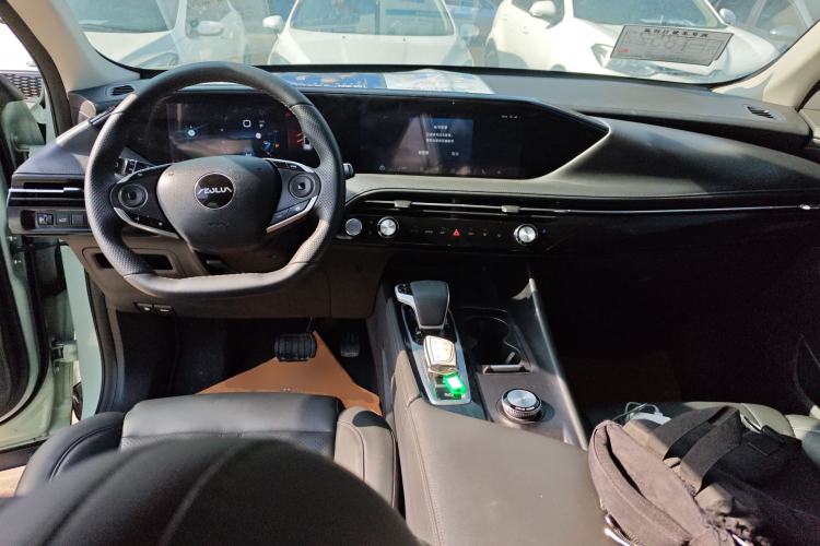 Used Dongfeng Aeolus Huge 2022 Mach Dual-Motor 1.5T MHD Dare-to-Dream Edition