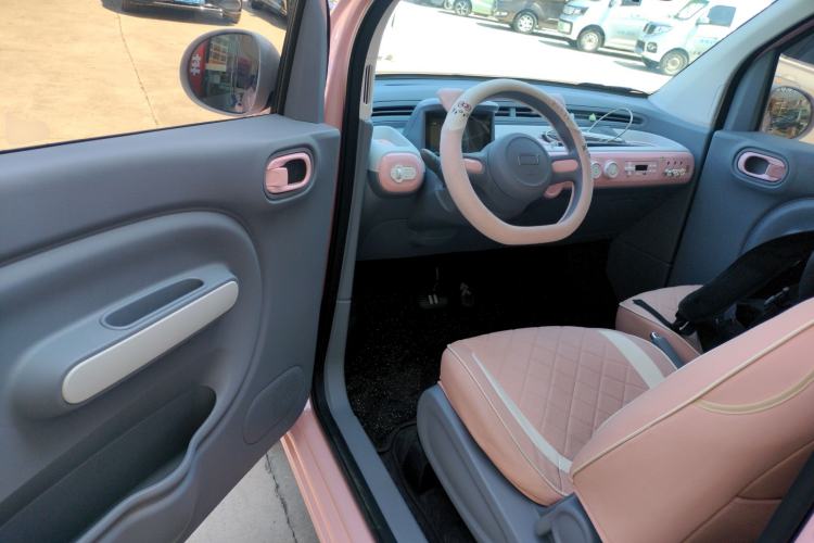 Used Bestune Pony 2025 222km Range Elegant Horse
