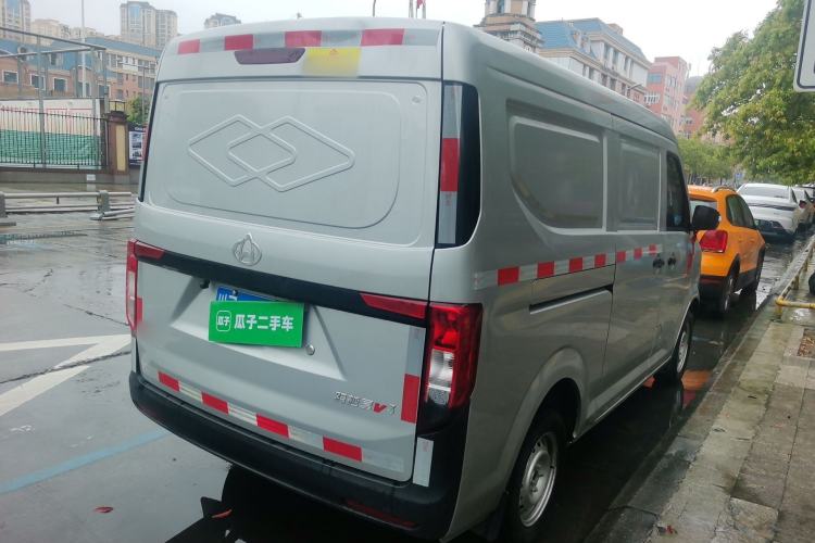 Used CHANGAN KUAYUE Xing V3 2023 1.5L Gasoline Standard Edition 2-Seat Van Rear Right 45 Deg