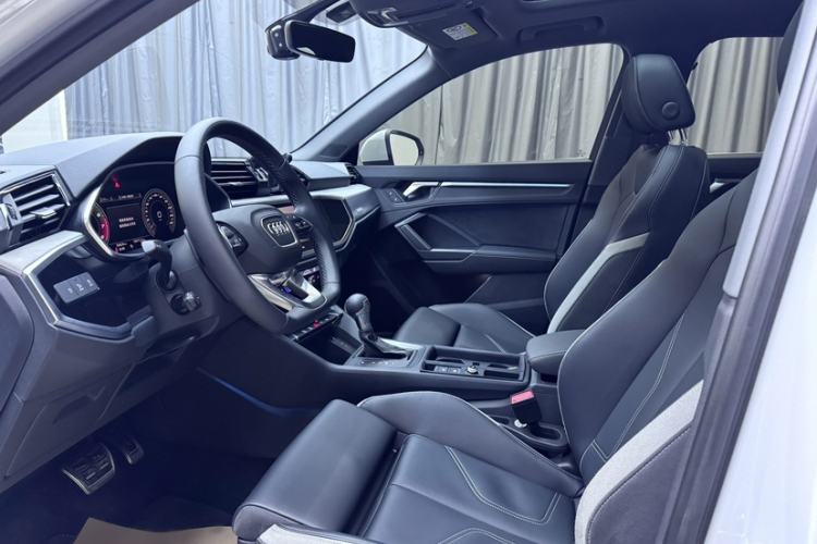 Used Audi Q3 2024 35 TFSI Fashion Dynamic Edition
