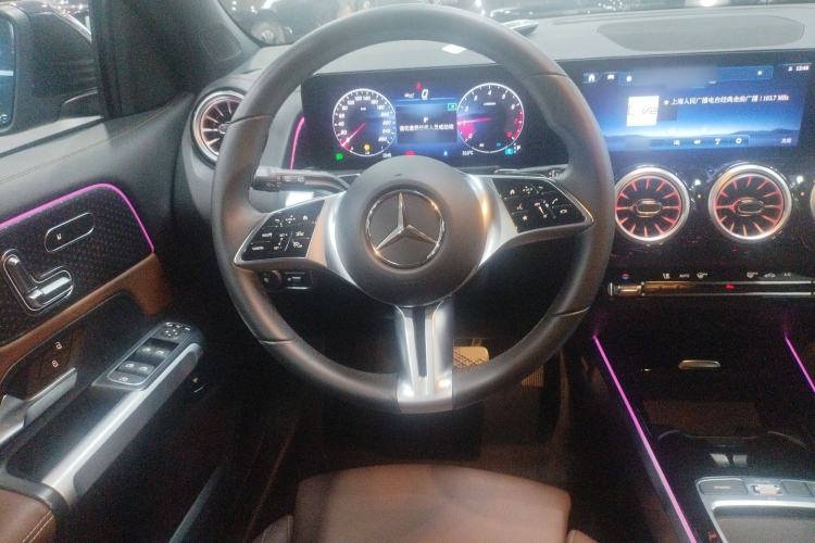 Used Mercedes-Benz GLB 2024 Refresh GLB 220 Fashion Edition Steering Wheel