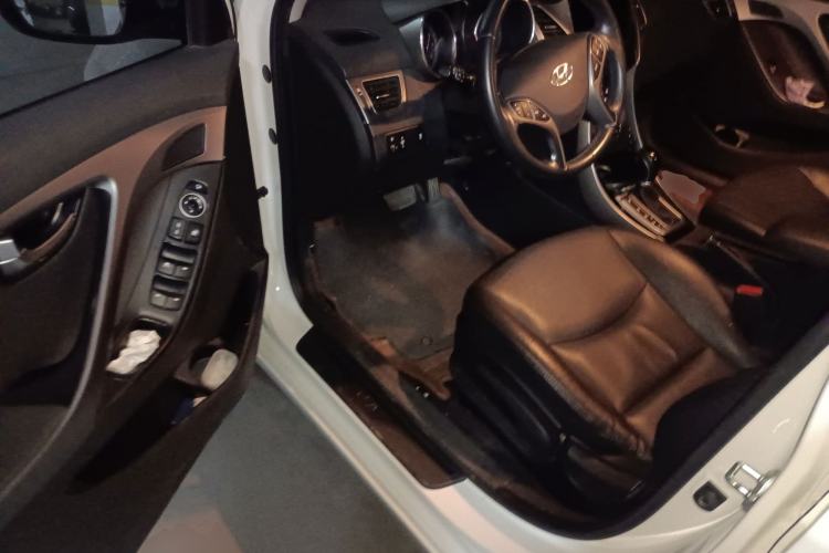 Used Hyundai Elantra (5th Generation / Langdong) 2015 1.6L Automatic Luxury Model
