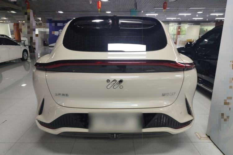 Used IM LS7 2023 100kWh Lux Rear-Drive Version
