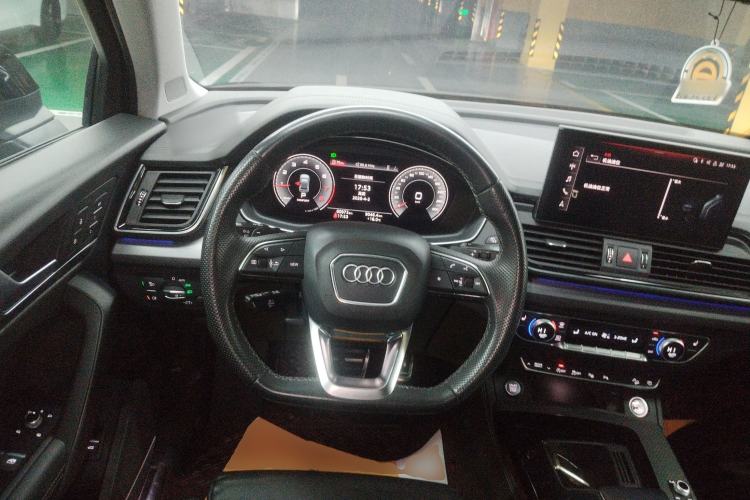 Used Audi Q5L 2022 Updated 45T Luxury Dynamic Version Steering Wheel