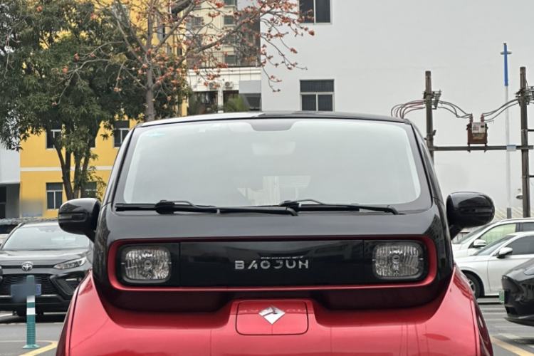 Used Baojun E300 2020 Star Travel Edition Exterior 4