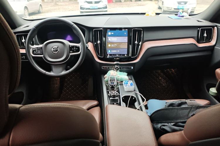 Used Volvo XC60 2022 B5 4x4 Smart Luxury Edition