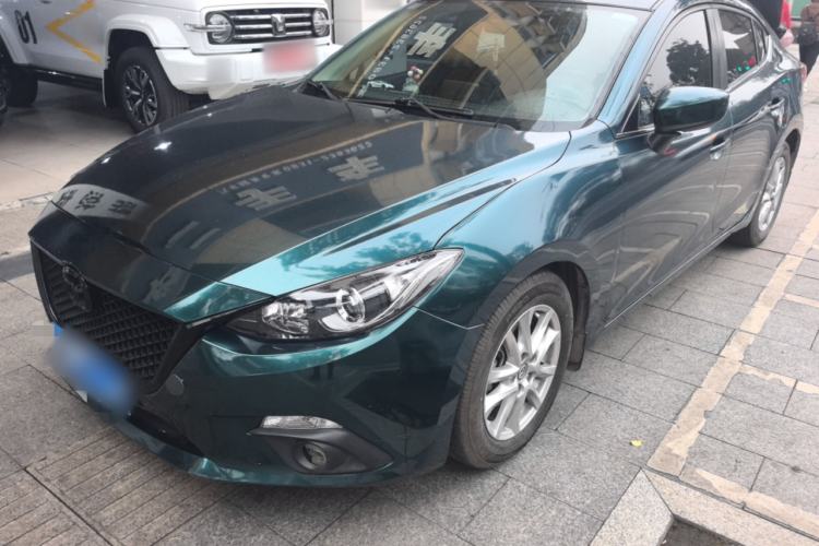 Used Mazda 3 Axela 2016 Sedan 1.5L Automatic Luxury Model