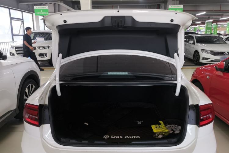 Used Volkswagen Lamando 2019 230TSI DSG Vision Edition China VI Standard