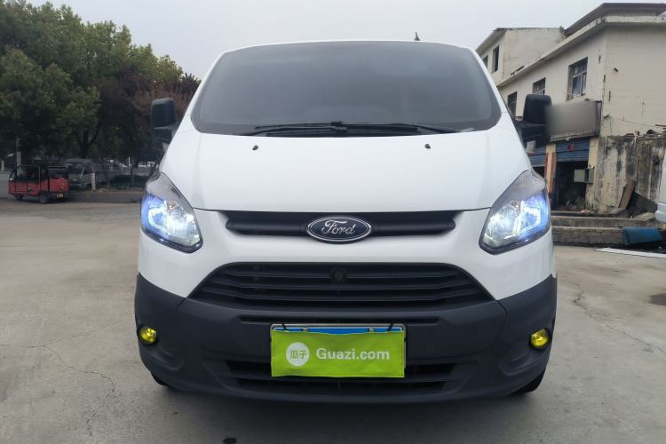 Used Ford Transit 2019 2.0T Diesel Multi-Purpose Commercial Vehicle Short Wheelbase Low Roof 6-Seater China VI Standard