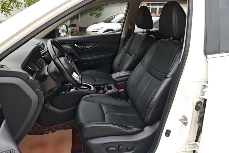 Used Nissan X-Trail 2019 2.0L CVT Smart Connect Comfort Edition 2WD
