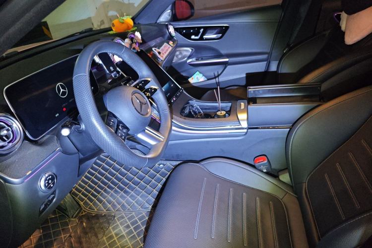 Used Mercedes-Benz C-Class 2023 Restyled C 260 L Night Edition Sports Version
