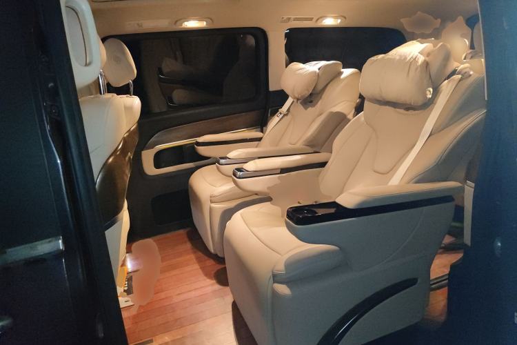 Used Mercedes-Benz V-Class 2021 V 260 L Long-wheelbase Luxury Edition