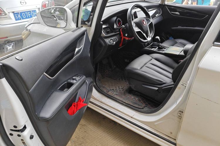 Used BYD Song MAX 2017 1.5T Automatic Smart Connect Elite 7-Seater
