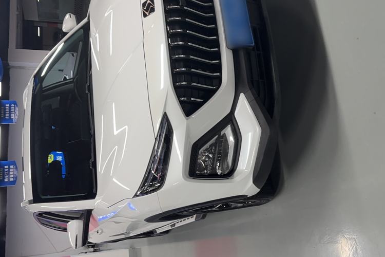 Used SOL X8 2021 300T DCT Leading Smart Connectivity Version 7 Seats