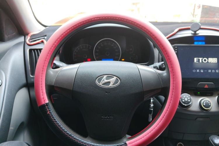Used Hyundai Celesta 2011 1.6L Automatic Comfort Edition Steering Wheel