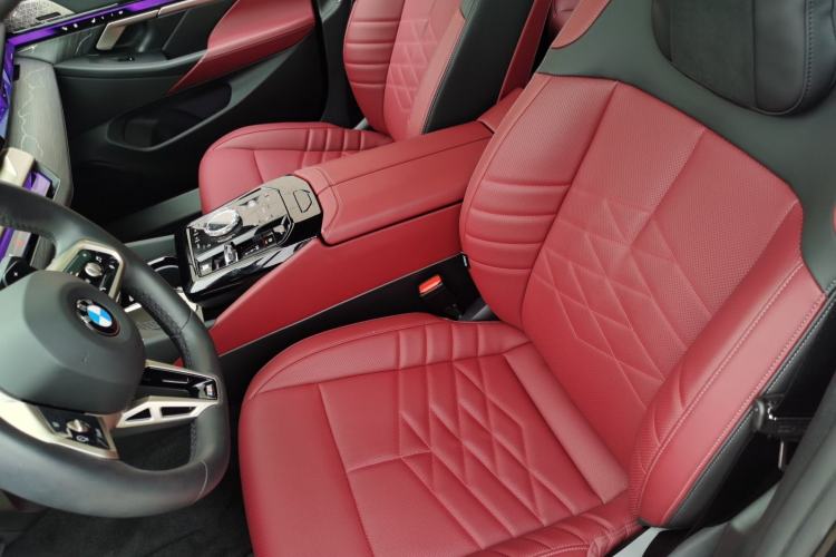 Used BMW 5 Series 2025 530Li Luxury Edition M Sport Package Left Front Seat