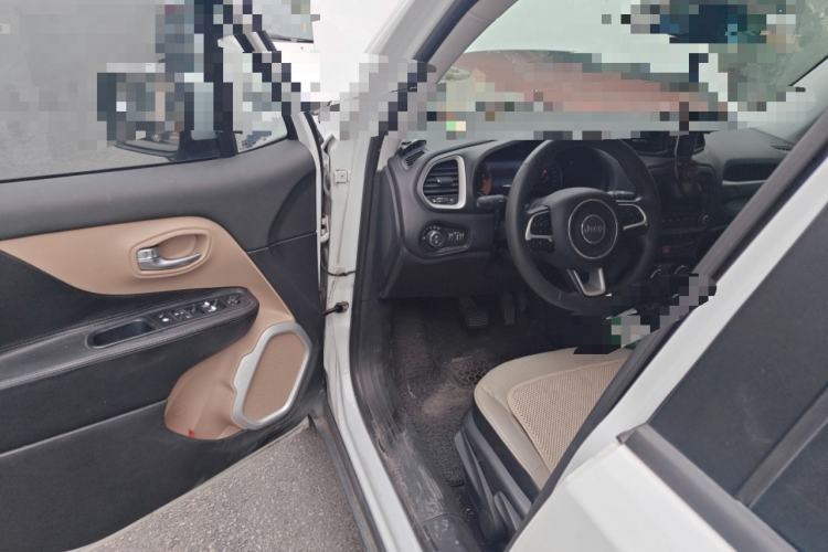 Used Jeep Renegade 2016 1.4T Automatic Jingneng Edition Interior 3