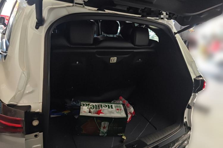 Used Toyota Granvia 2023 2.5L Hybrid Flagship VIP Edition Trunk