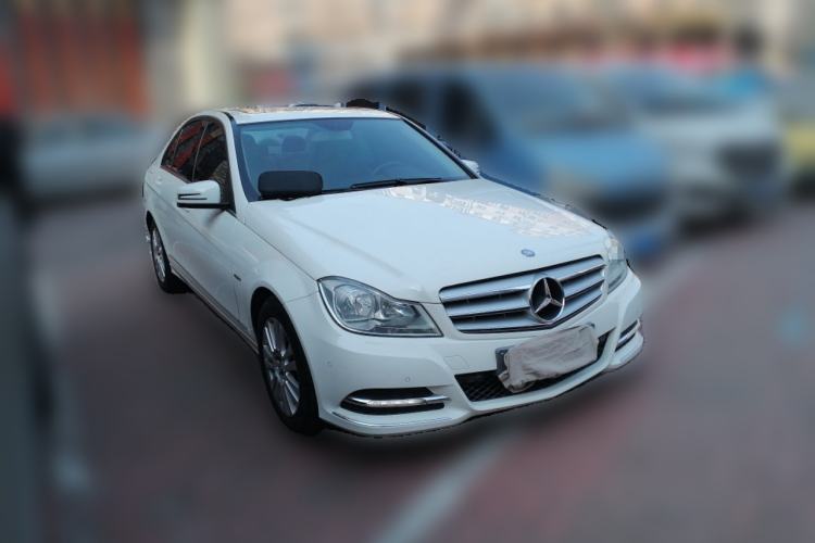 Used Mercedes-Benz C-Class 2011 C 200 CGI Elegant Model Front Right 45 Deg