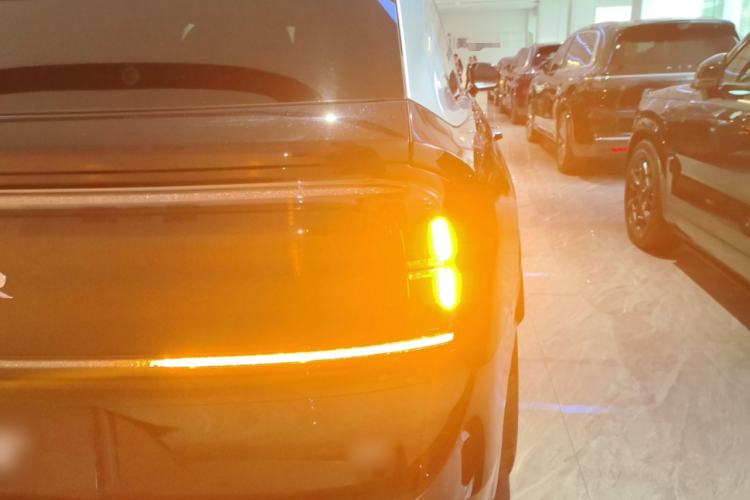 Used Zeekr 9X 2025 Hyper Edition
