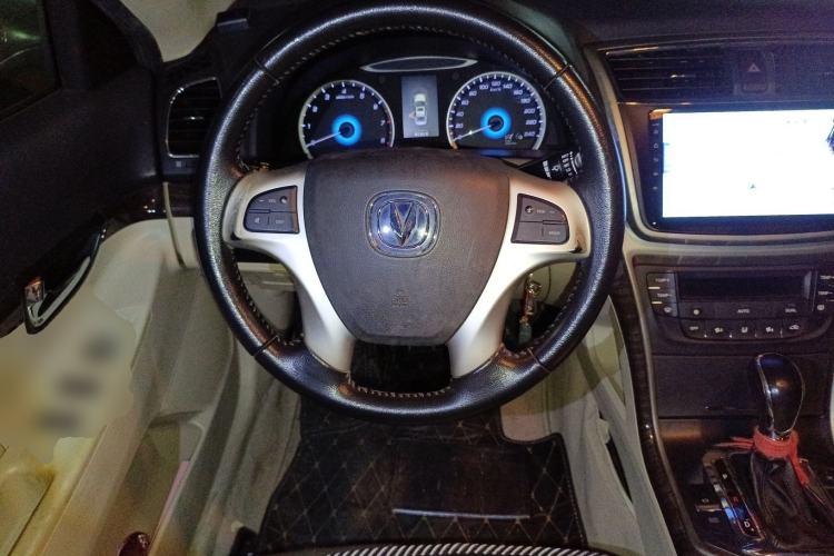 Used CHANGAN Raeton 2013 1.8T Automatic Elite Model China IV Standard Steering Wheel