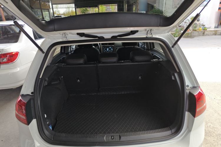 Used Volkswagen Golf 2016 1.6L Automatic Comfort Model
