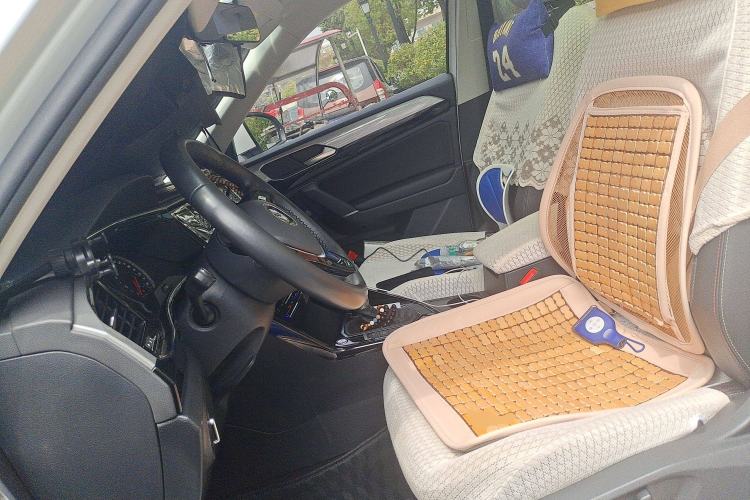 Used Volkswagen Tayron 2020 330TSI Two-Wheel Drive Luxury Smart Connectivity Version
