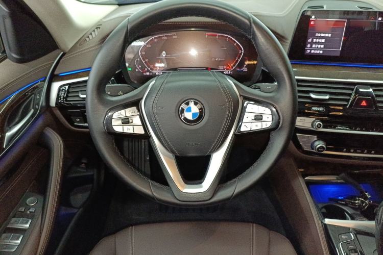 Used BMW 5 Series 2020 525Li Luxury Package Steering Wheel